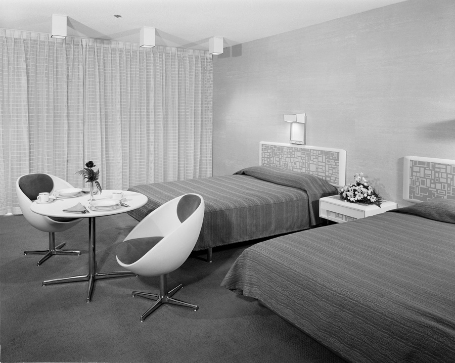 Contemporary Resort Original Rooms